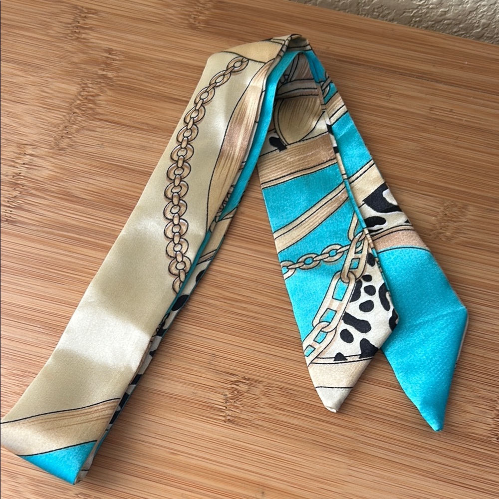 Elegant Beige and Turquoise scarf.